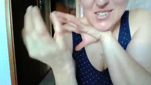 awesomeladyy online show from March 28, 8:36 am