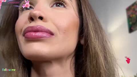 Alya online show from April 19, 6:10 pm