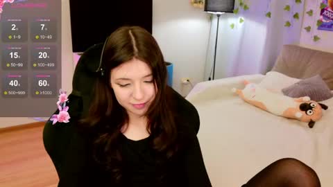 Azaliya online show from April 18, 7:07 pm