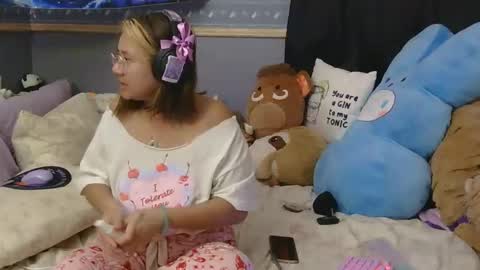 aznp1ea5er online show from April 8, 2:57 am