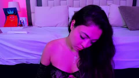 azumie online show from February 7, 6:34 pm