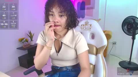baby curlyy online show from June 25, 7:59 pm
