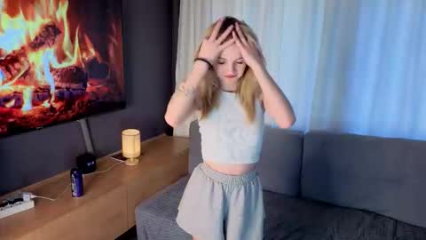 Alice online show from March 12, 1:58 pm