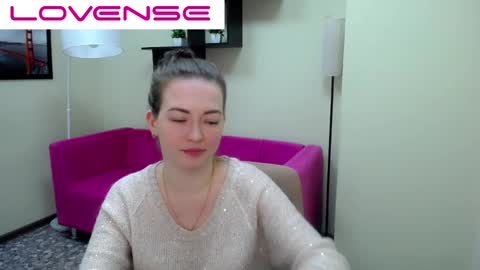 babysue89 online show from February 7, 4:37 am