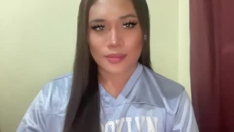 AMARA - FOLLOW ME AND THUMBS UP online show from May 23, 9:29 am