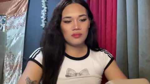 AMARA - FOLLOW ME AND THUMBS UP online show from March 6, 4:24 pm