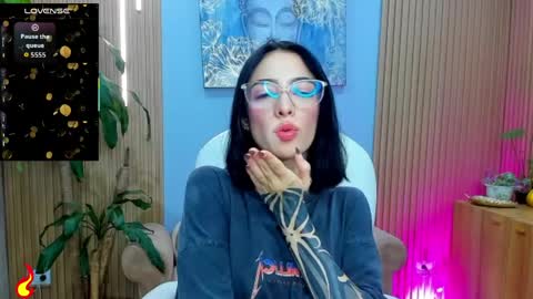 Barbie Scot online show from April 6, 2:11 am