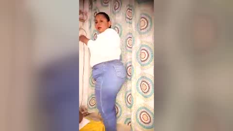 Cindy online show from August 2, 8:45 pm
