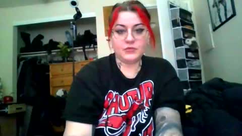 Mari Sins online show from April 7, 10:01 pm