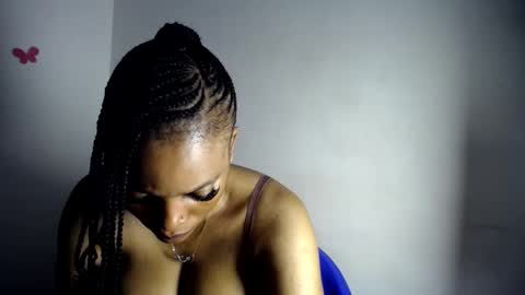 moanna online show from March 8, 2:04 am