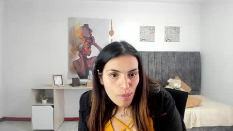 bella_bunny1 online show from July 3, 9:32 pm