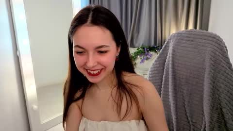 Bella online show from March 28, 8:36 am