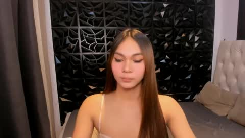 bella online show from July 21, 1:45 pm
