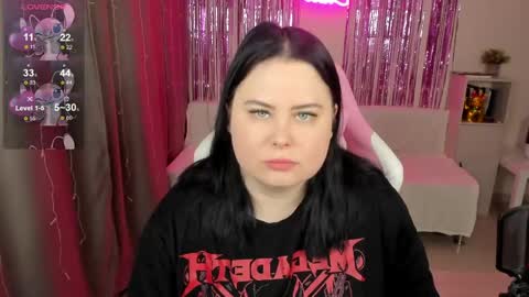 LinaBoo online show from April 20, 6:16 am