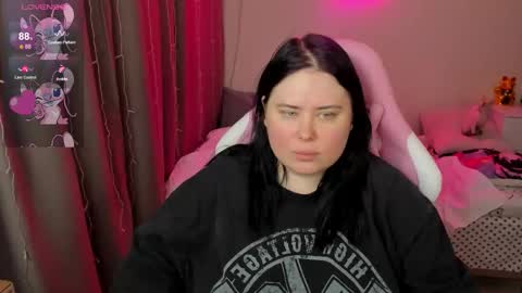 LinaBoo online show from March 11, 5:11 am