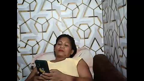 betty_83 online show from May 7, 1:04 pm
