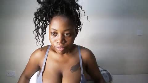 bigassmello_ online show from May 2, 2:53 pm