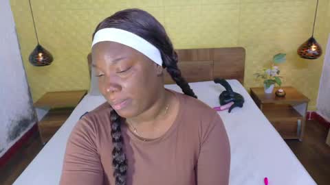 bigroundbooty_ online show from May 30, 7:21 pm