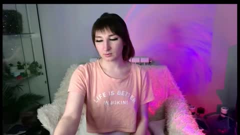 birdie_kiss online show from March 26, 3:36 pm