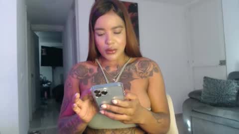 luisa  online show from May 19, 10:06 pm
