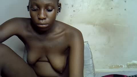 black_queeni online show from February 24, 7:40 am