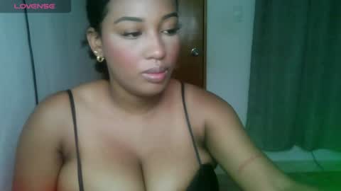 Shophie White online show from July 2, 12:33 pm