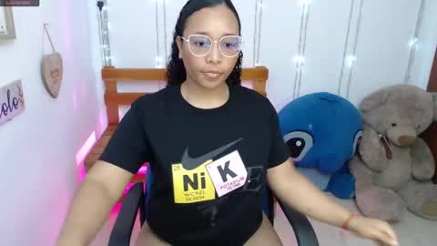blackqueen_18 online show from December 10, 3:30 am