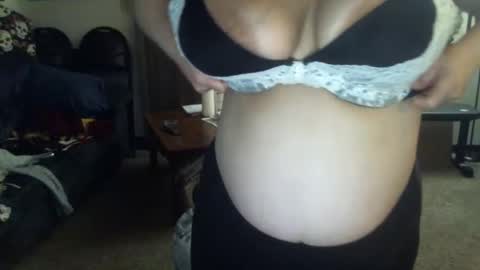 bladesizzo3111 online show from March 25, 7:11 am