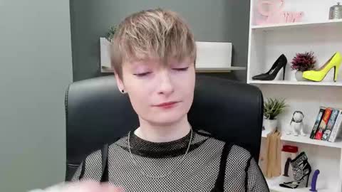 Blair online show from October 30, 7:33 am