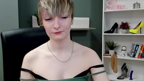 Blair online show from September 17, 6:44 am