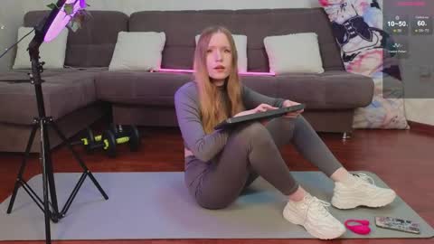 Mona brown and Lana blonde online show from May 13, 5:46 am