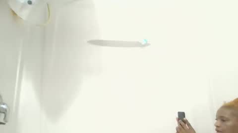 blknoranged33 online show from February 13, 9:55 am