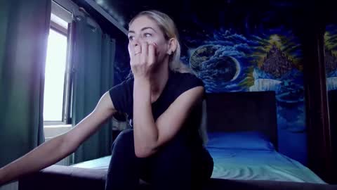 blonde4pasion online show from September 12, 5:41 am