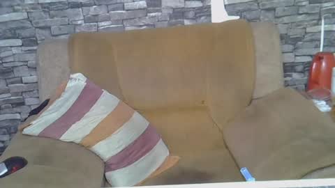 blonde_creamy online show from July 14, 2:05 am