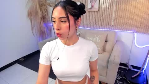 blue_angeel online show from May 25, 12:59 pm