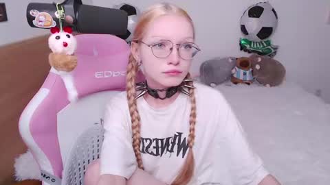  Diana  online show from July 14, 3:49 pm