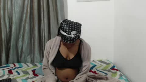 boitylips online show from July 8, 8:22 pm