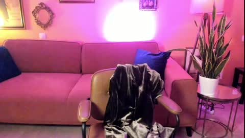 I see you X-twitter its braingirl online show from April 12, 7:49 pm