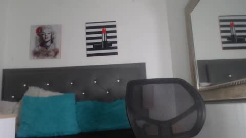 Vanesa online show from January 16, 12:45 pm