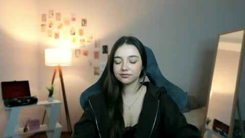 Rachel online show from April 14, 7:36 pm