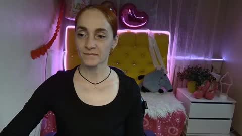 breeterner online show from March 10, 8:12 pm