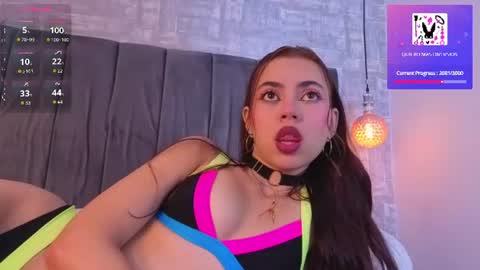 brenda_sky19 online show from June 11, 12:24 pm