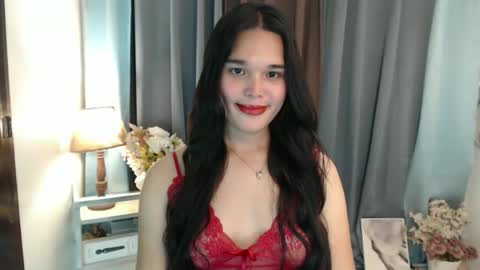 Claire online show from May 2, 11:57 am