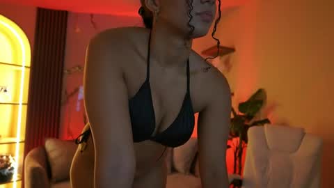 Briana Lane online show from May 8, 7:16 pm