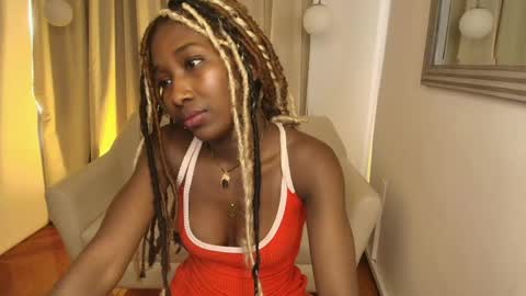 brianna_styles online show from May 30, 1:09 pm