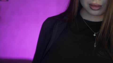 Diamonds Girls online show from April 11, 7:45 am