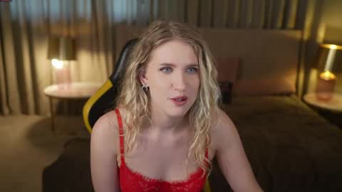 Diamonds Girls online show from May 7, 4:43 pm
