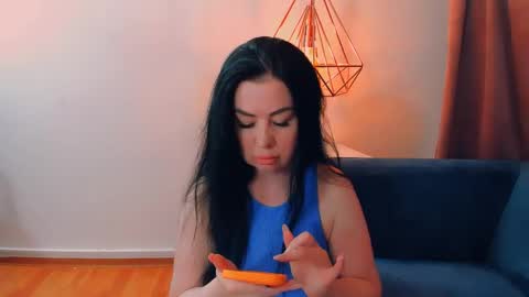 brilliantegirl_ online show from March 31, 7:52 am