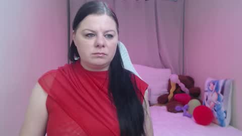 britneyraine online show from March 25, 7:33 am