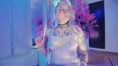     online show from June 22, 2:25 pm